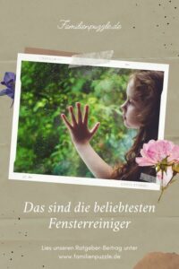 Streifenfreie und klare Sicht dank der Hilfe eines Fensterreinigers. Auf dem Foto: Kind schaut aus dem Fenster.