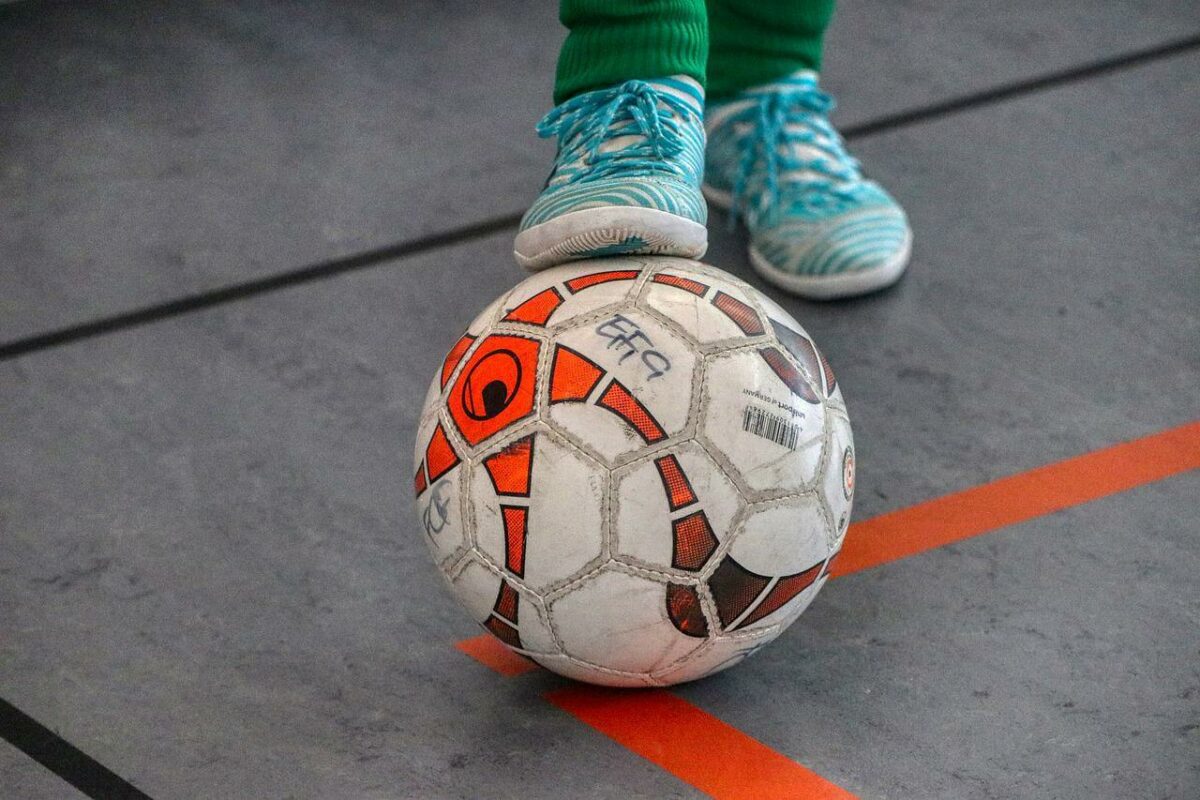 Welcher ist der beste Hallenfußballschuh für Kinder?