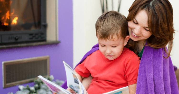 Wann solltest du anfangen, deinem Kind das Lesen beizubringen?