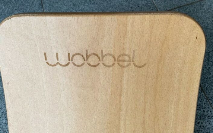Wobbel Balance Board: Ansicht Logo.