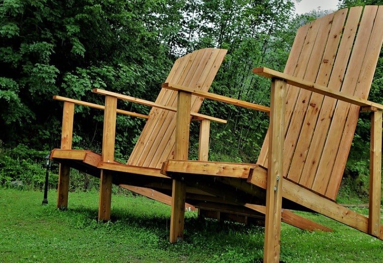Amerikanischer Gartenstuhl aus Holz.
