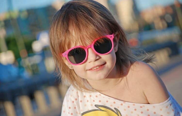 Die besten Kinder-Sonnenbrillen im Vergleich.