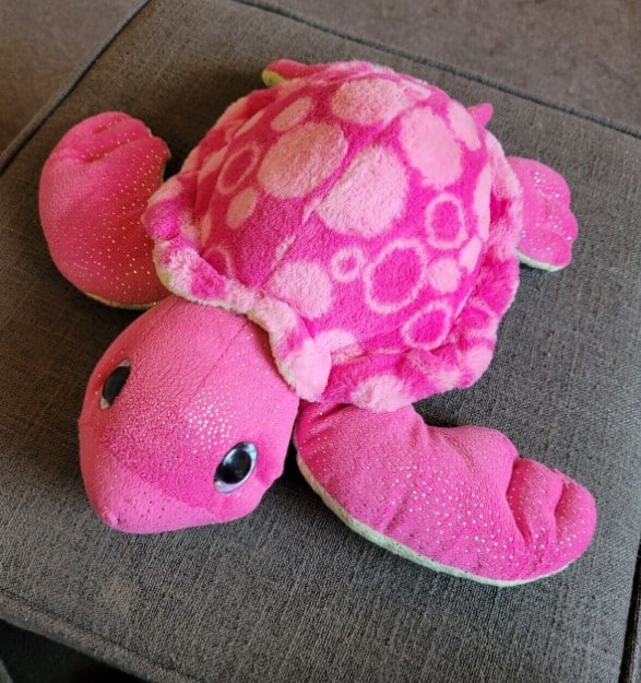 Schildkröten-Kuscheltiere sind weich, knuddelbar und in verschiedenen Größen erhältlich