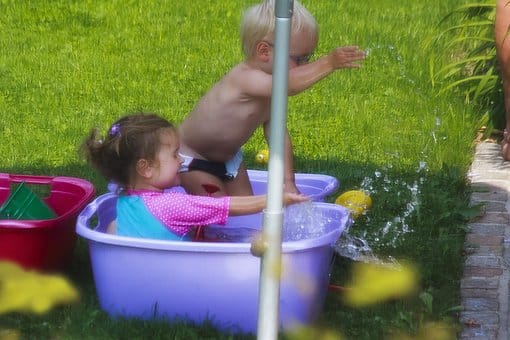 10 Gründe, Warum Du Eine Baby Badewanne Brauchst