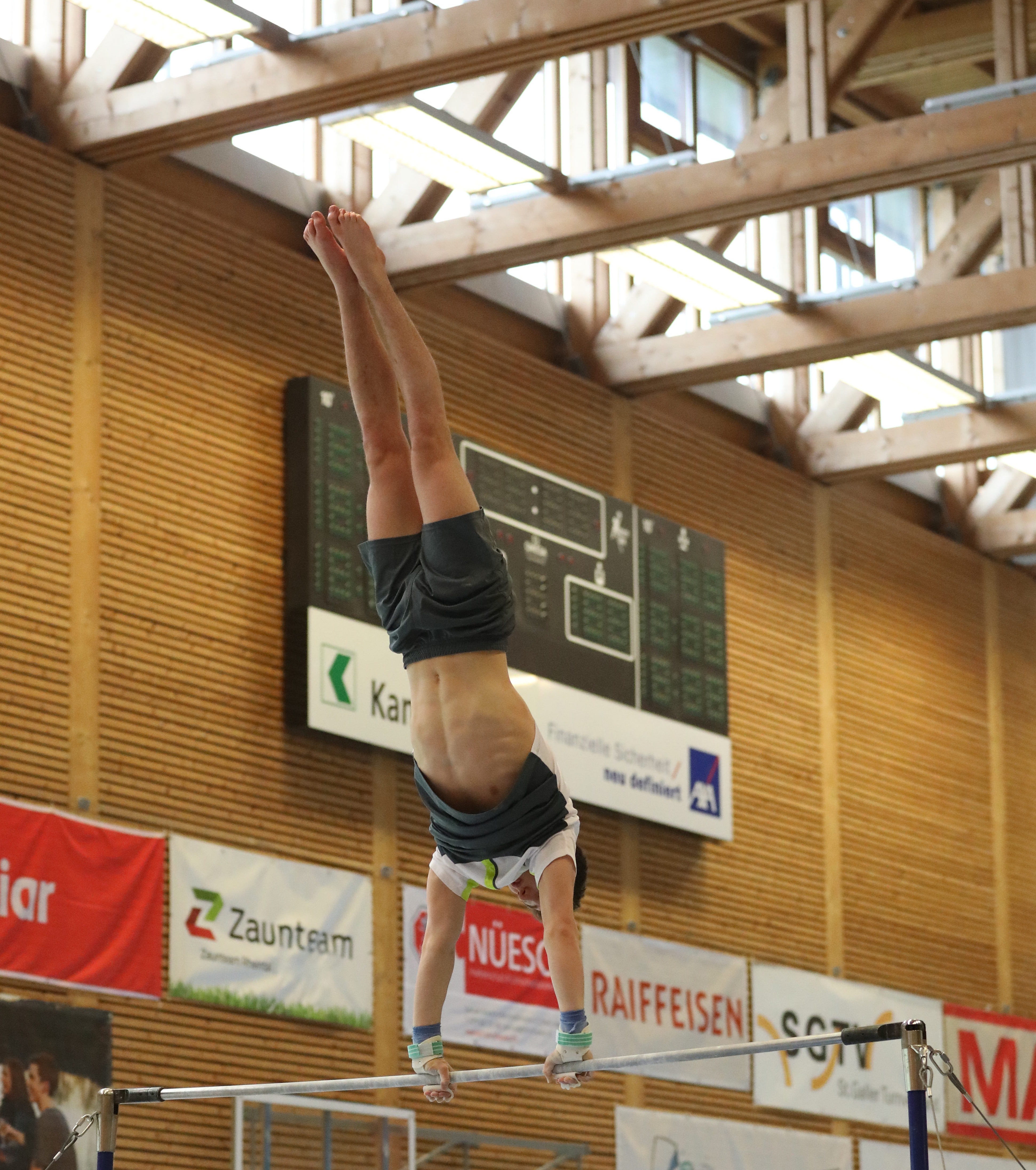 2022 04 08 25th Rheintalcup 2022 Training 8 April Horizontal bar 2528Martin Rulsch 2529 040