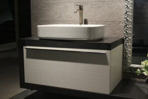 Badezimmerschrank Mit Wäschekorb