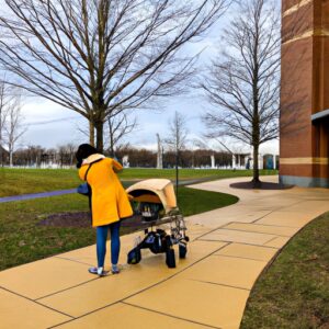 Kinderleicht unterwegs mit unserem unverzichtbaren Kinderwagen Reise-Guide!